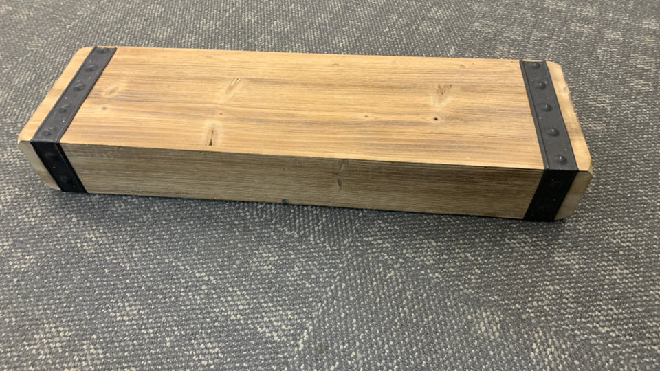 RUSTIC WOOD SHELF W/METAL DETAIL EDGE.