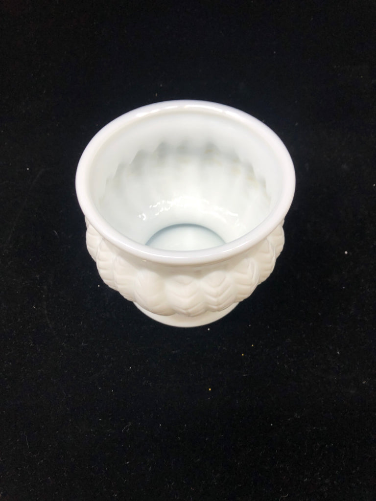MILK GLASS VASE W/EMBOSSED LEAVES.