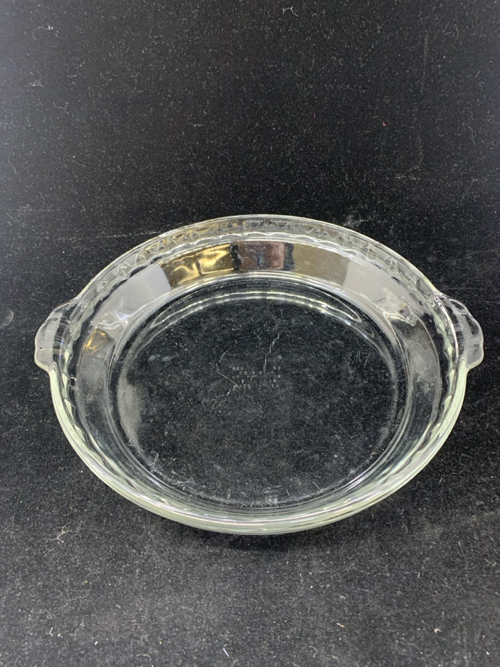PYREX PIE PLATE.