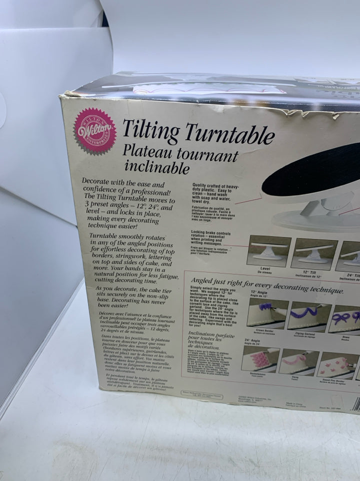 NIB TILT-N-TURN CAKE TURNTABLE CAKE STAND.