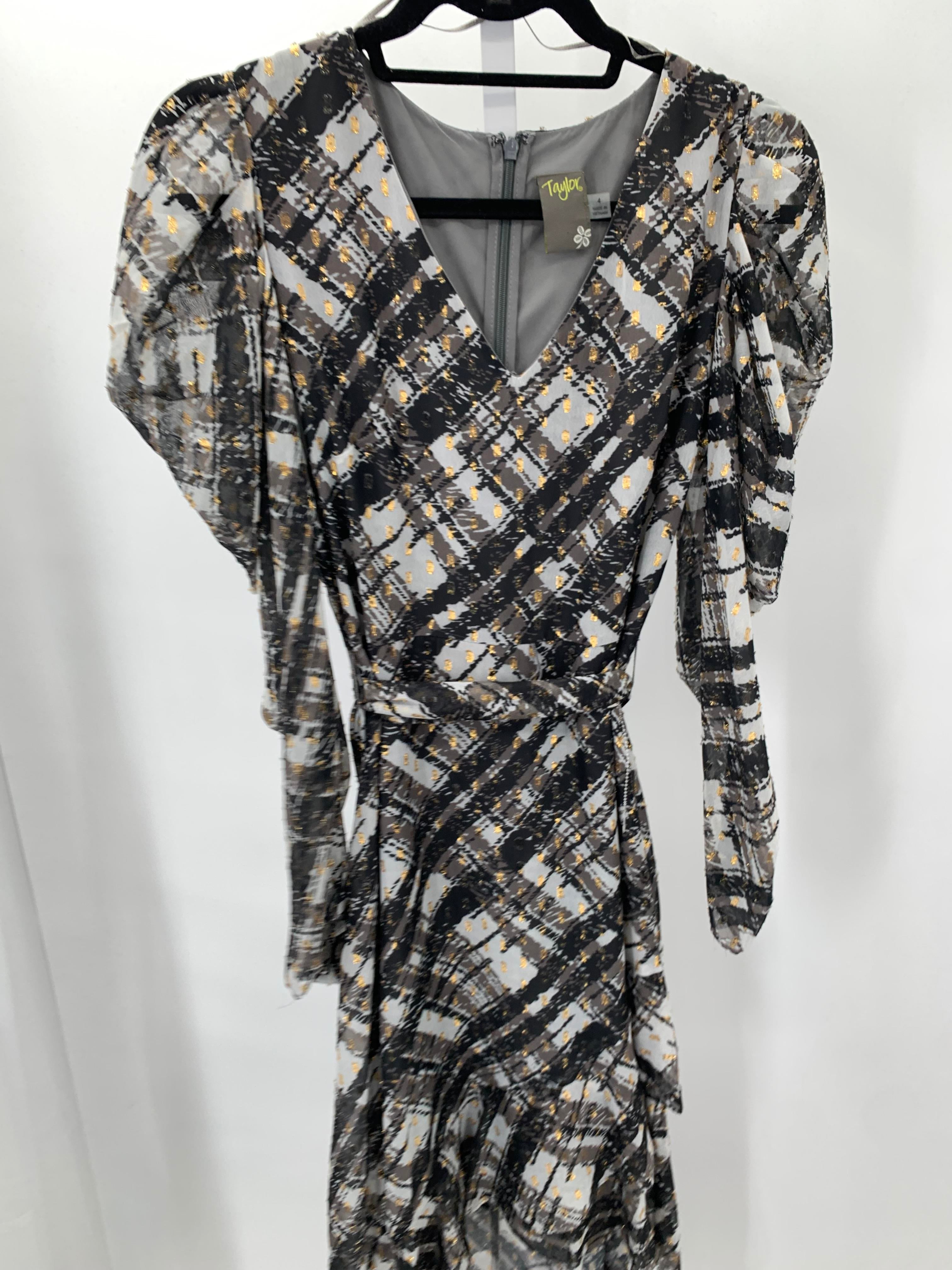 Size 4 Misses Long Sleeve Dress