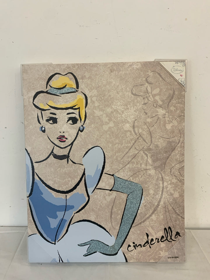 SPARKLE CINDERELLA WALL CANVAS.