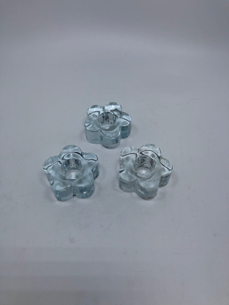 3PC FLOWER SHAPED TAPER HOLDERS.