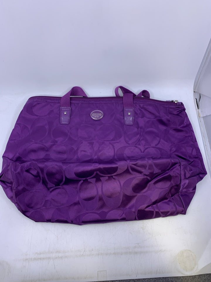 Coach Getaway Signature Nylon Packable Weekender Tote *Minor Interior Marks