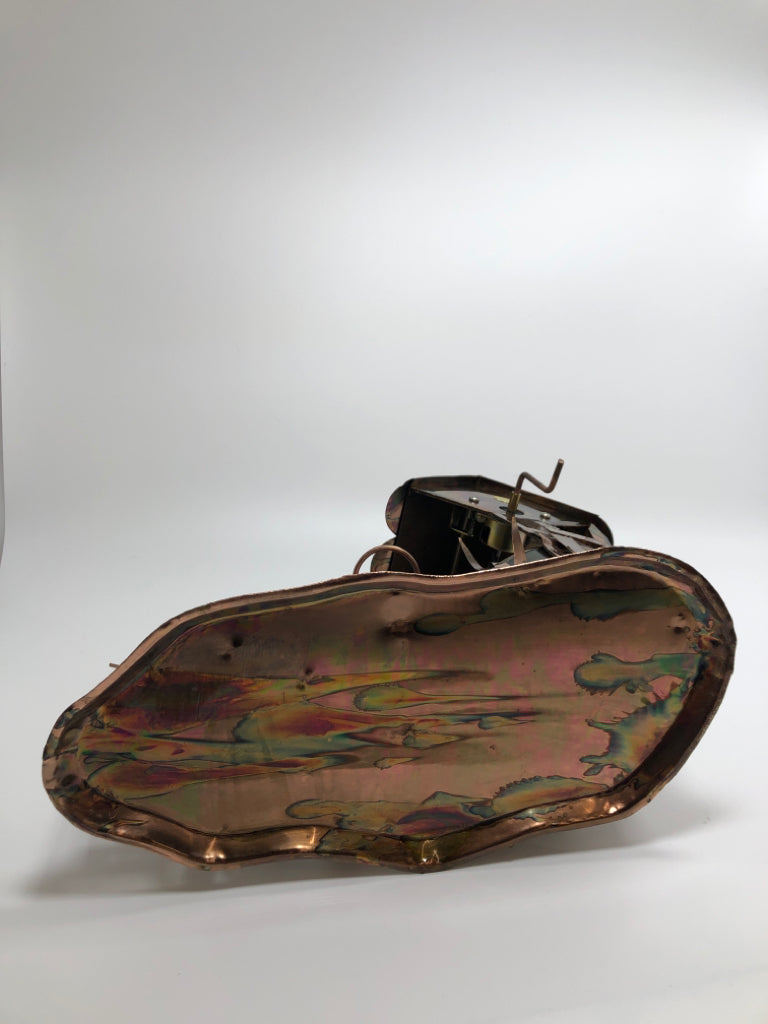 METAL WISHING WELL MUSIC BOX.