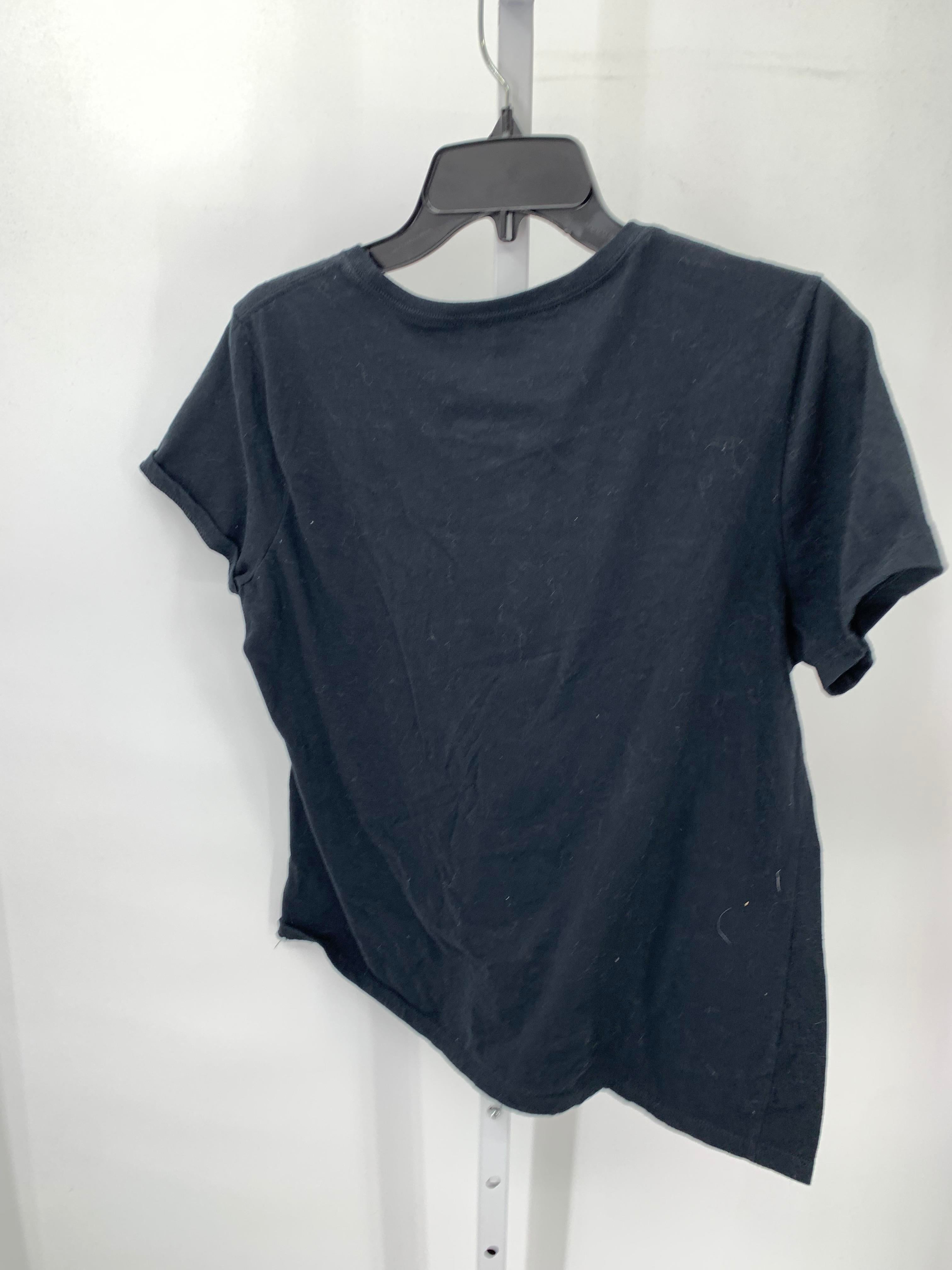 Size Large Juniors Short Sleeve Shirt