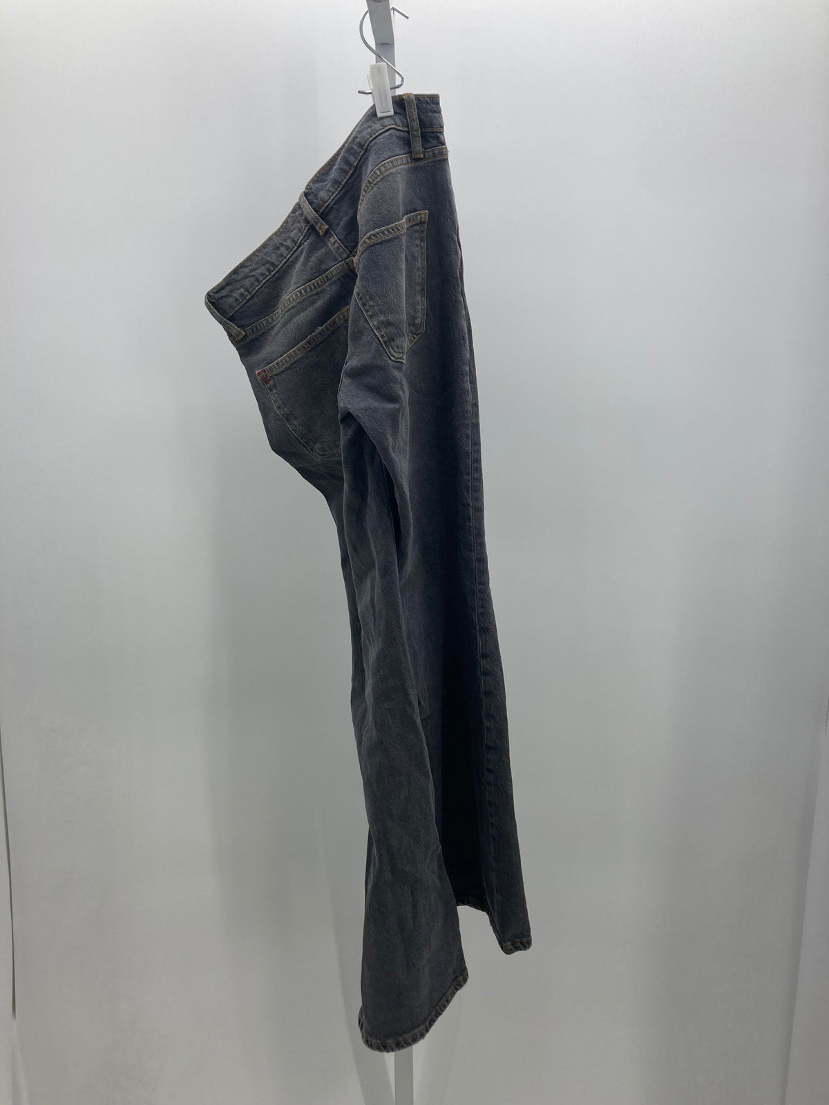 BDG Size 4 Juniors Jeans