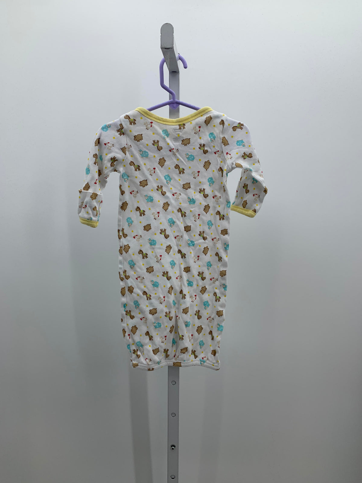 Luvable Friends Size 0-6 Months Girls Gown Sleeper