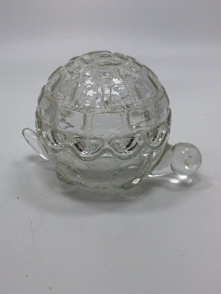 CLEAR GLASS TURTLE DISH W/LID.