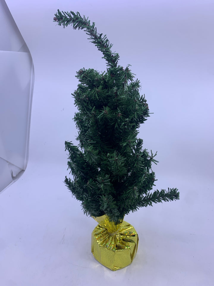 MINI CHRISTMAS TREE.