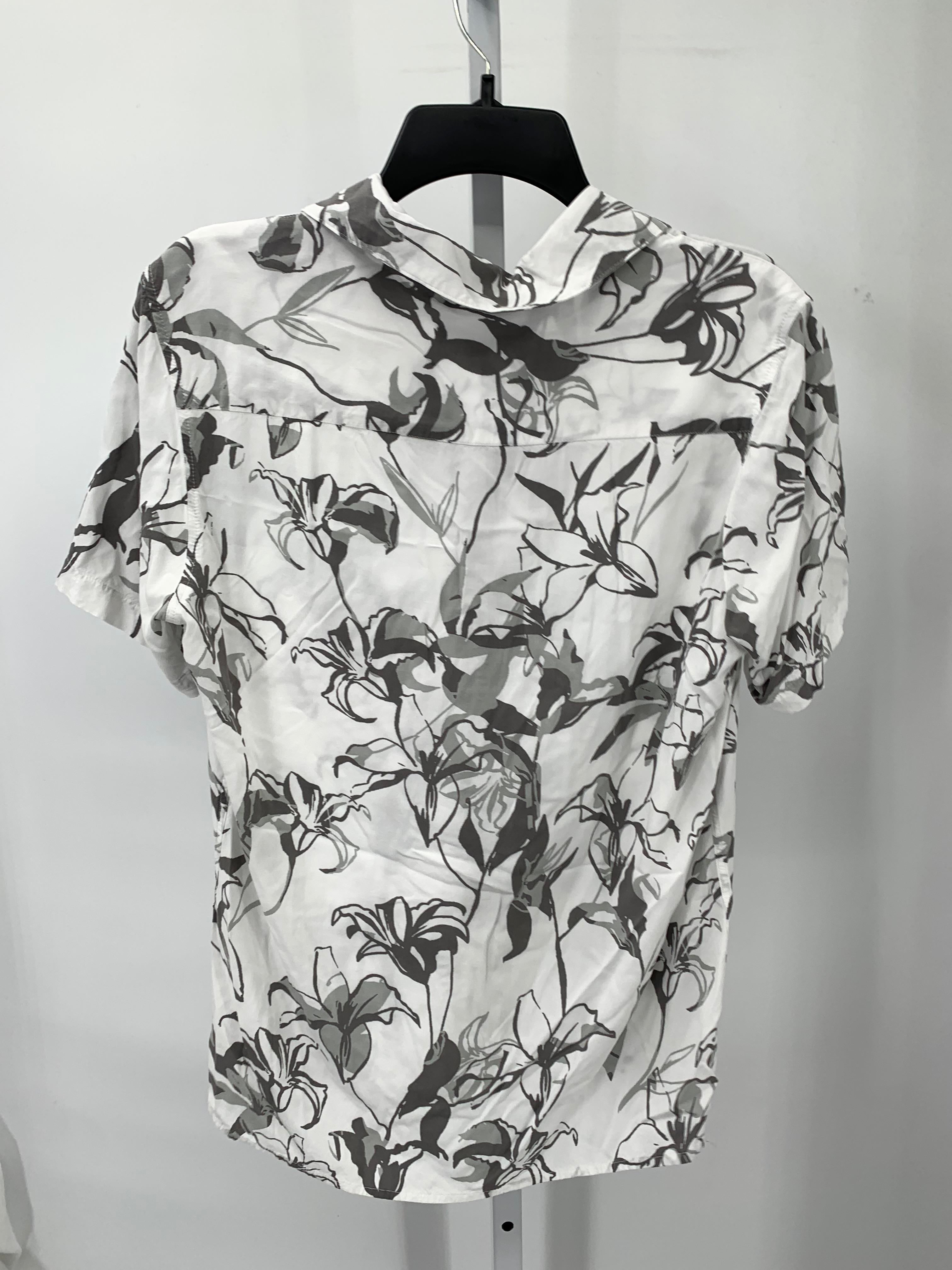 GREY FLORAL BTN DOWN