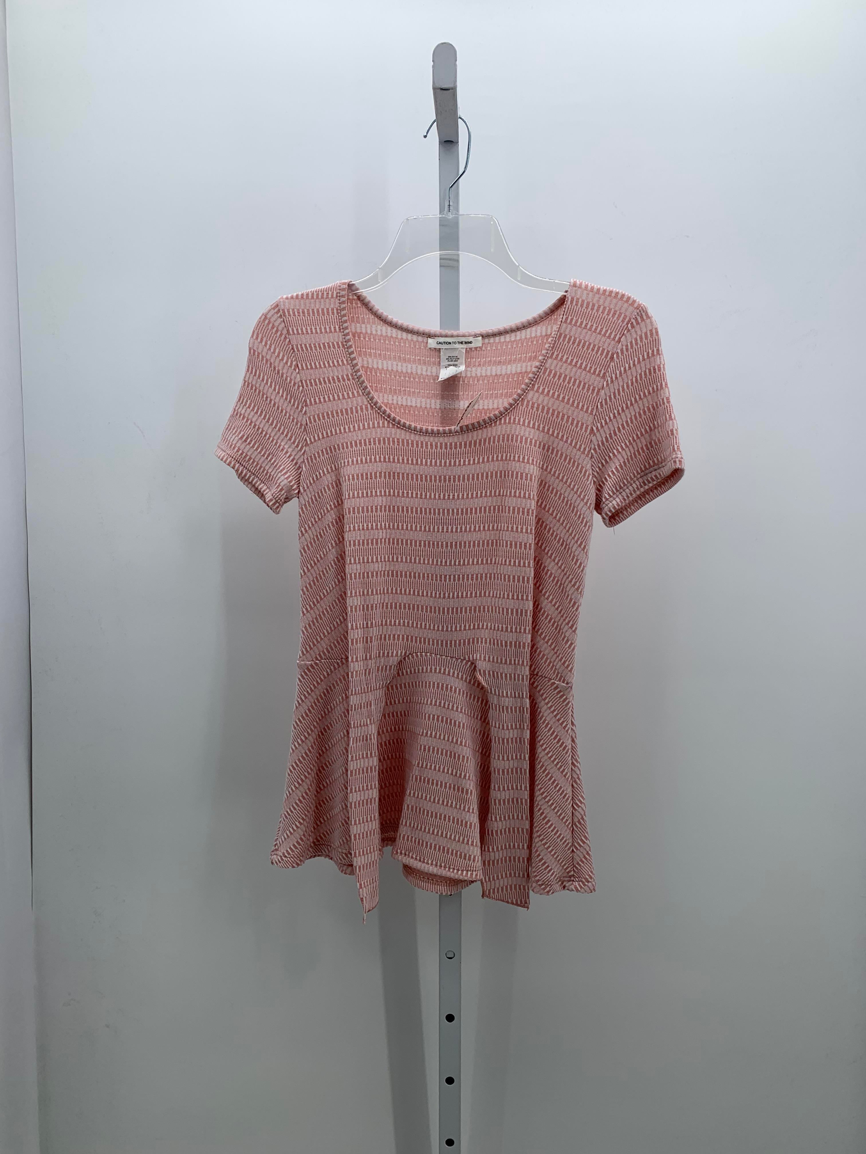 Size Small Juniors Short Sleeve Shirt