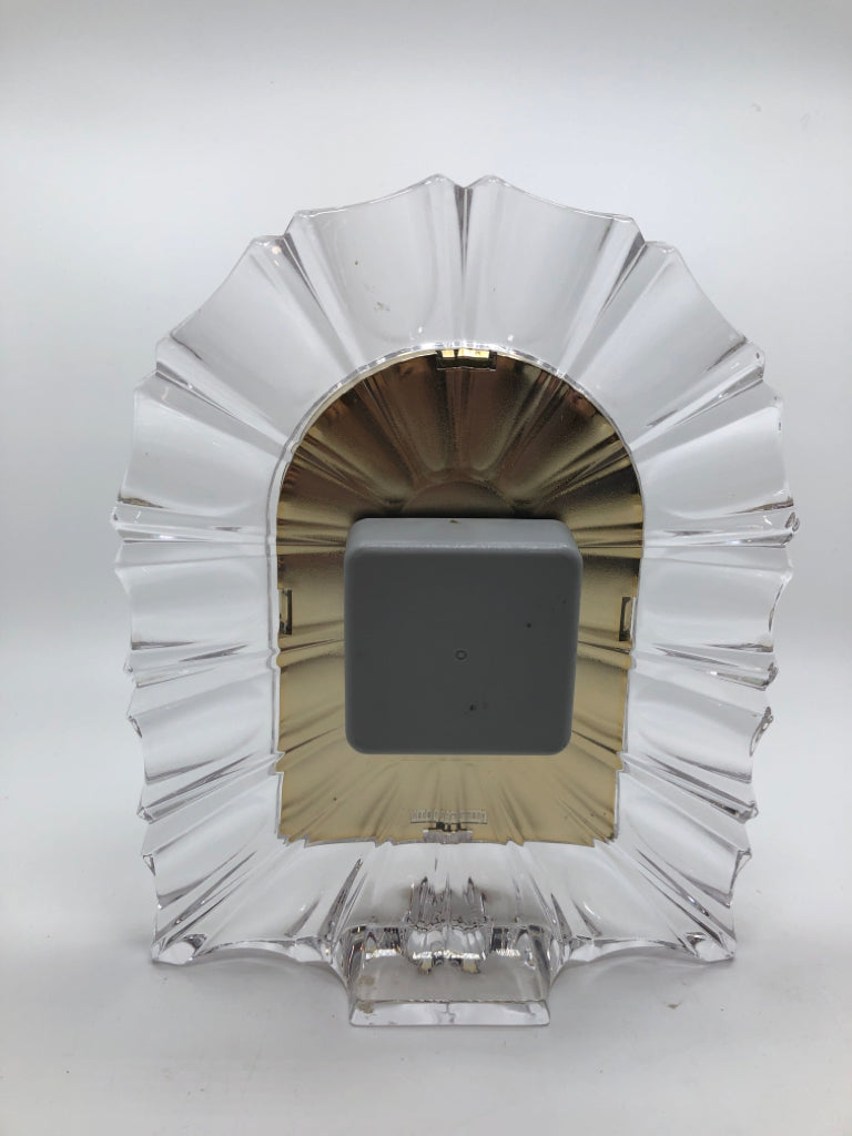 STANDING MIKASA CRYSTAL CLOCK.