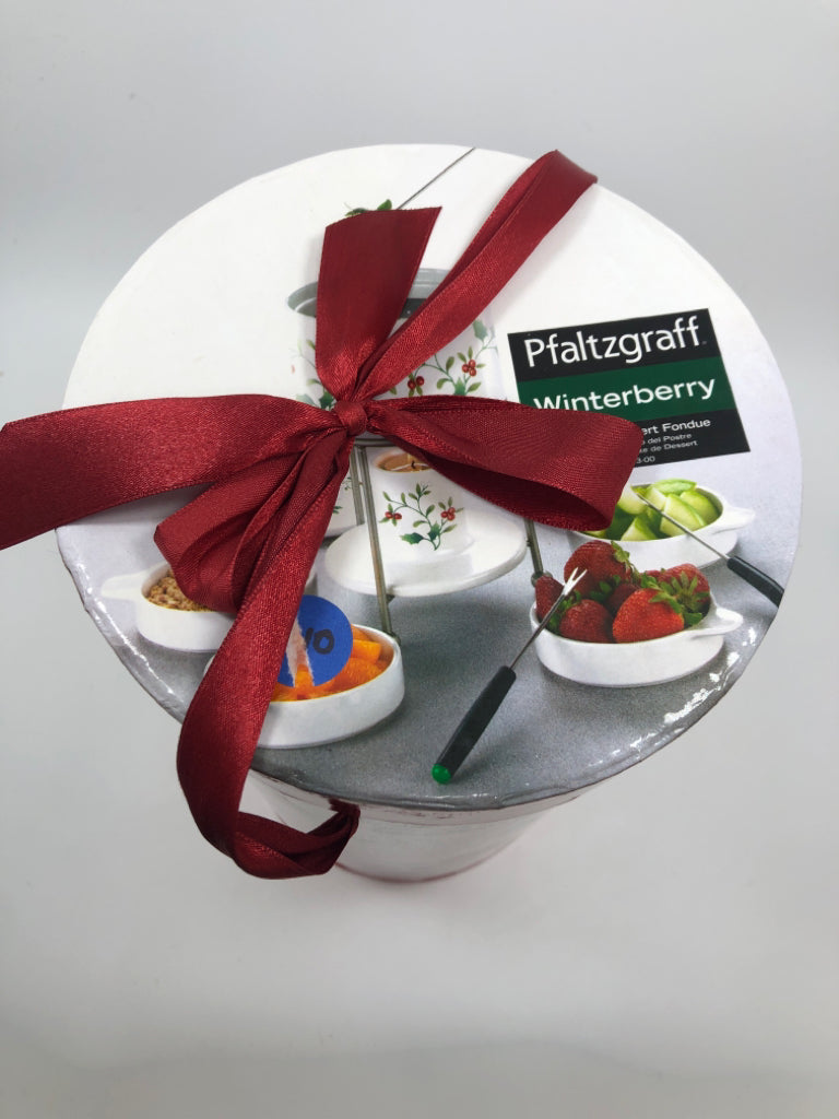 NIB PFALTZGRAFF WINTERBERRY FONDUE SET.