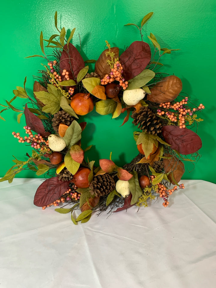 AUTUMN STYLE TWIG WREATH.