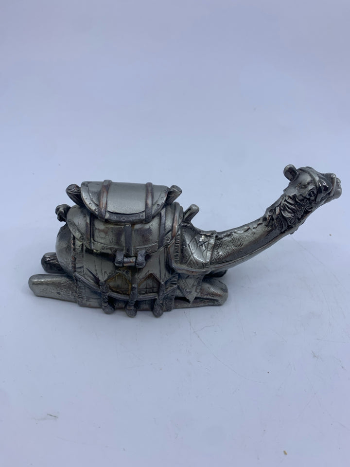 MIDDLE EASTER CAMEL TRINKET BOX.