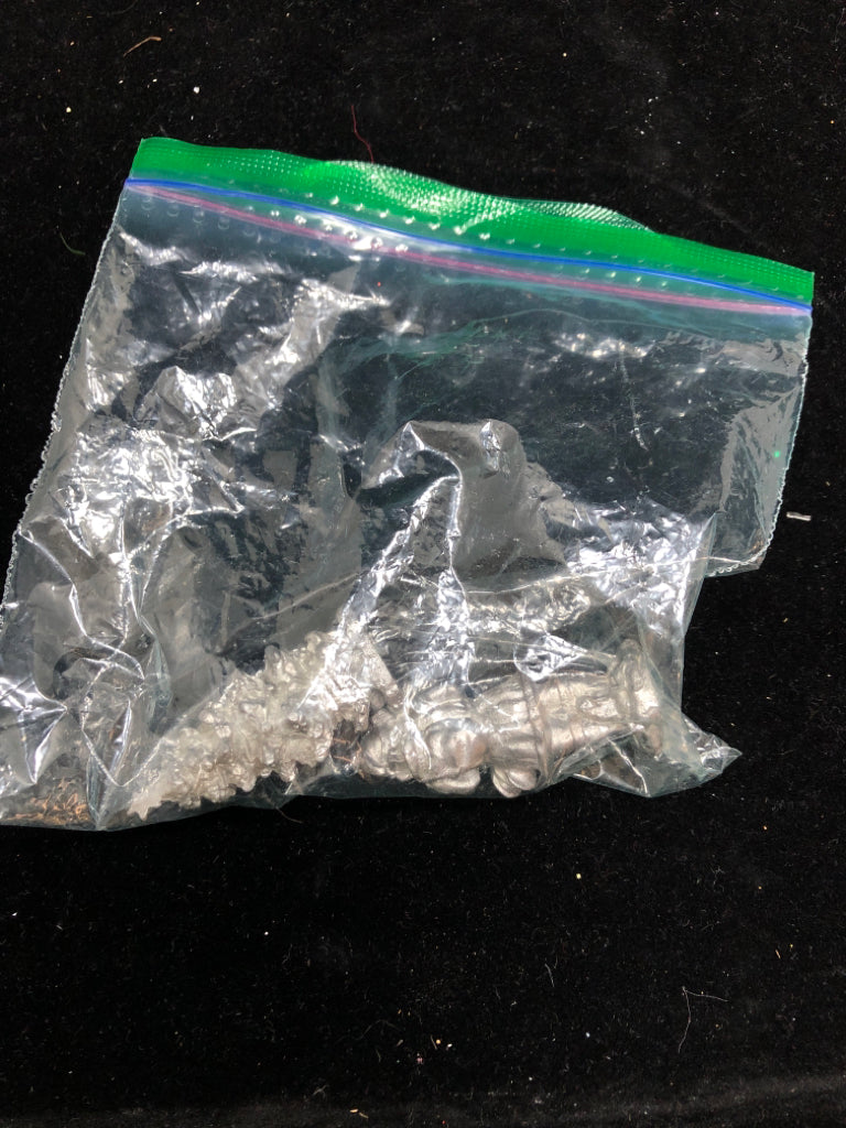PEWTER SANTA AND PINE TREE IN BAG.