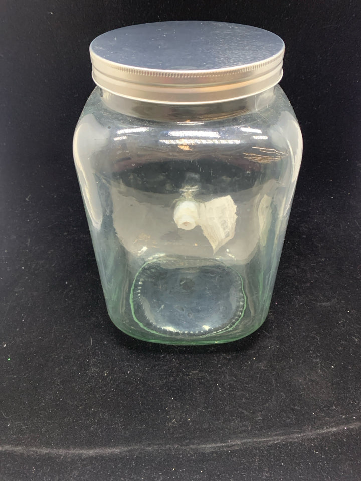 NWT LIQUID DRINK DISPENSER.
