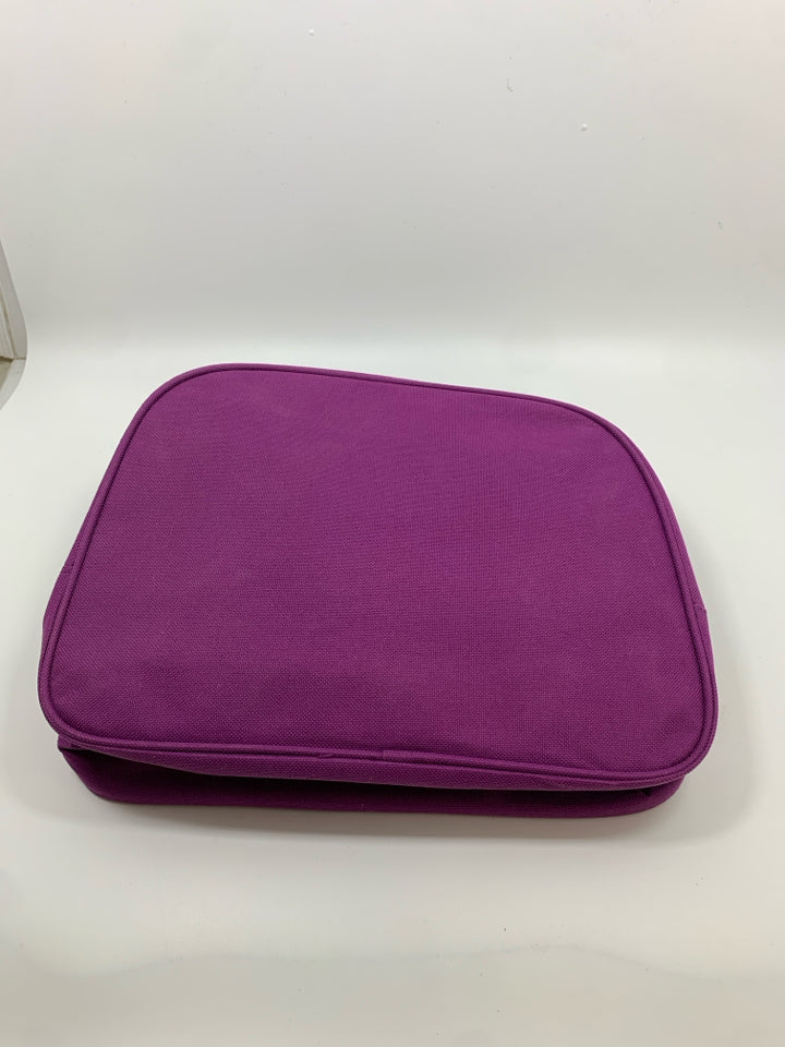 PURPLE FLORAL LUNCH BAG W/POUCH.