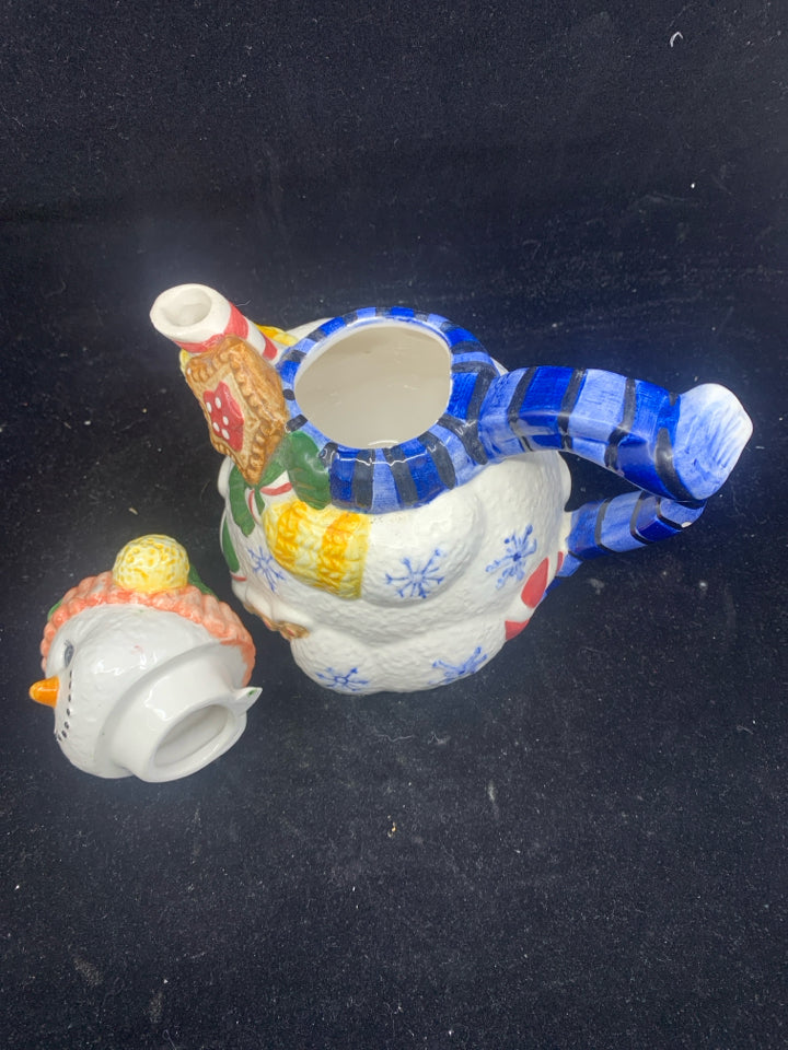 SNOWMAN TEA POT.