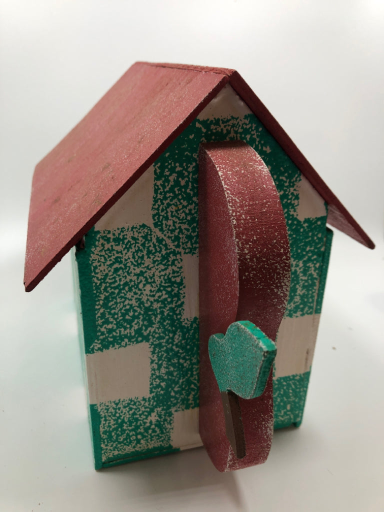 APPLE THEMED BIRD HOUSE.