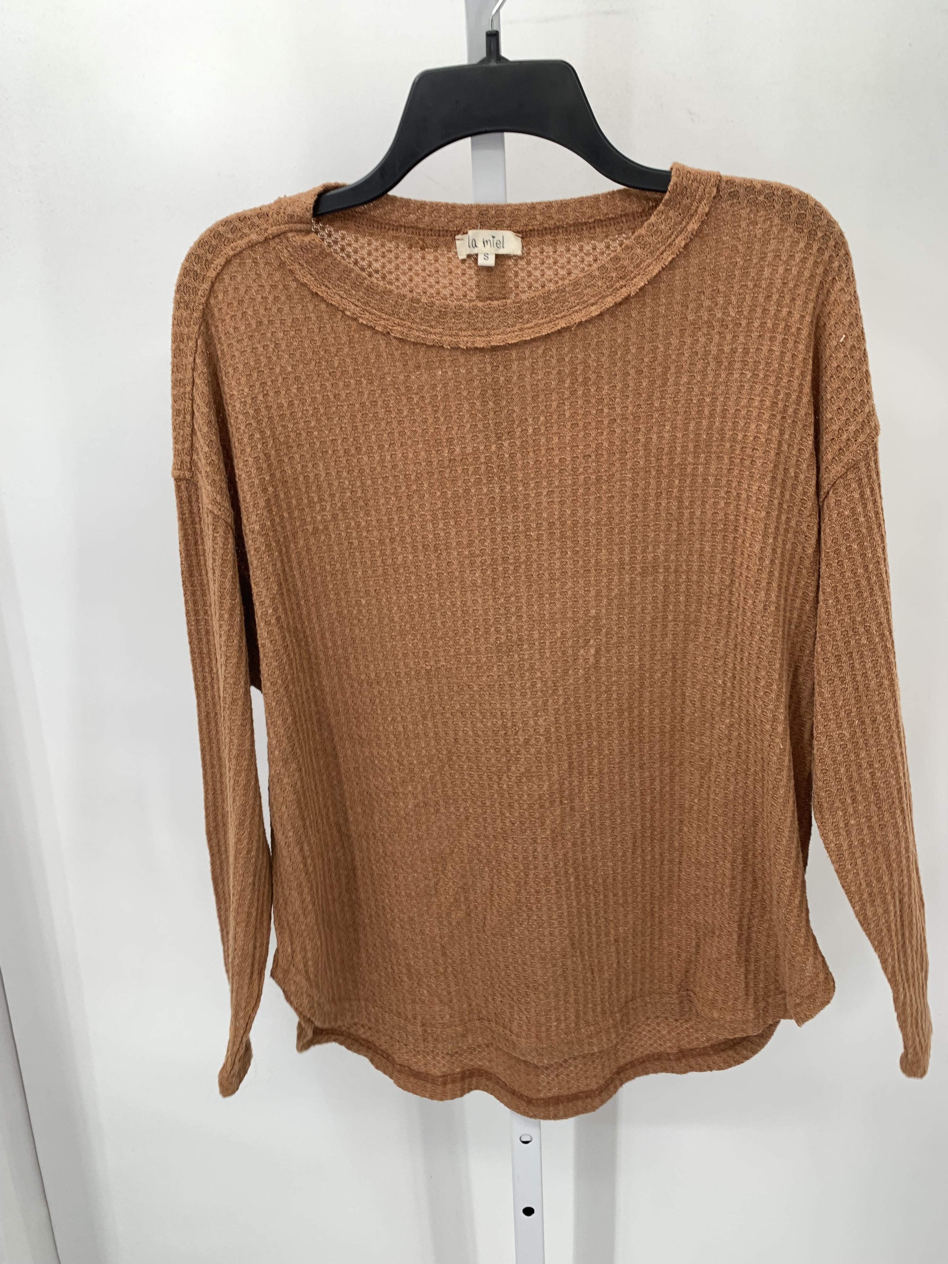 Size Small Juniors Long Sleeve Shirt