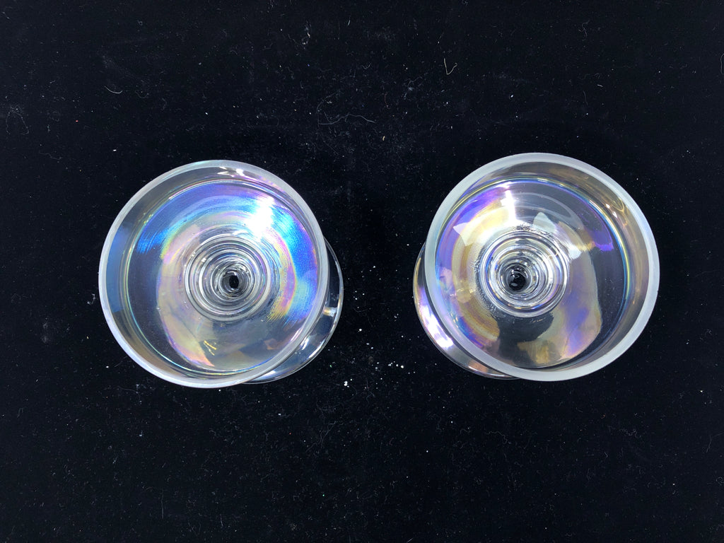 2 IRIDESCENT TAPER CANDLE HOLDER.