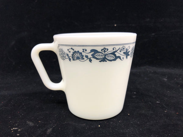 4 NAVY BLUE FLORAL PATTERN PYREX MUGS.