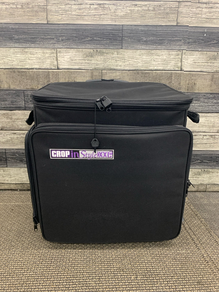 CROP IN-STYLE XXL BLACK ROLLING SCRAPBOOK BAG.
