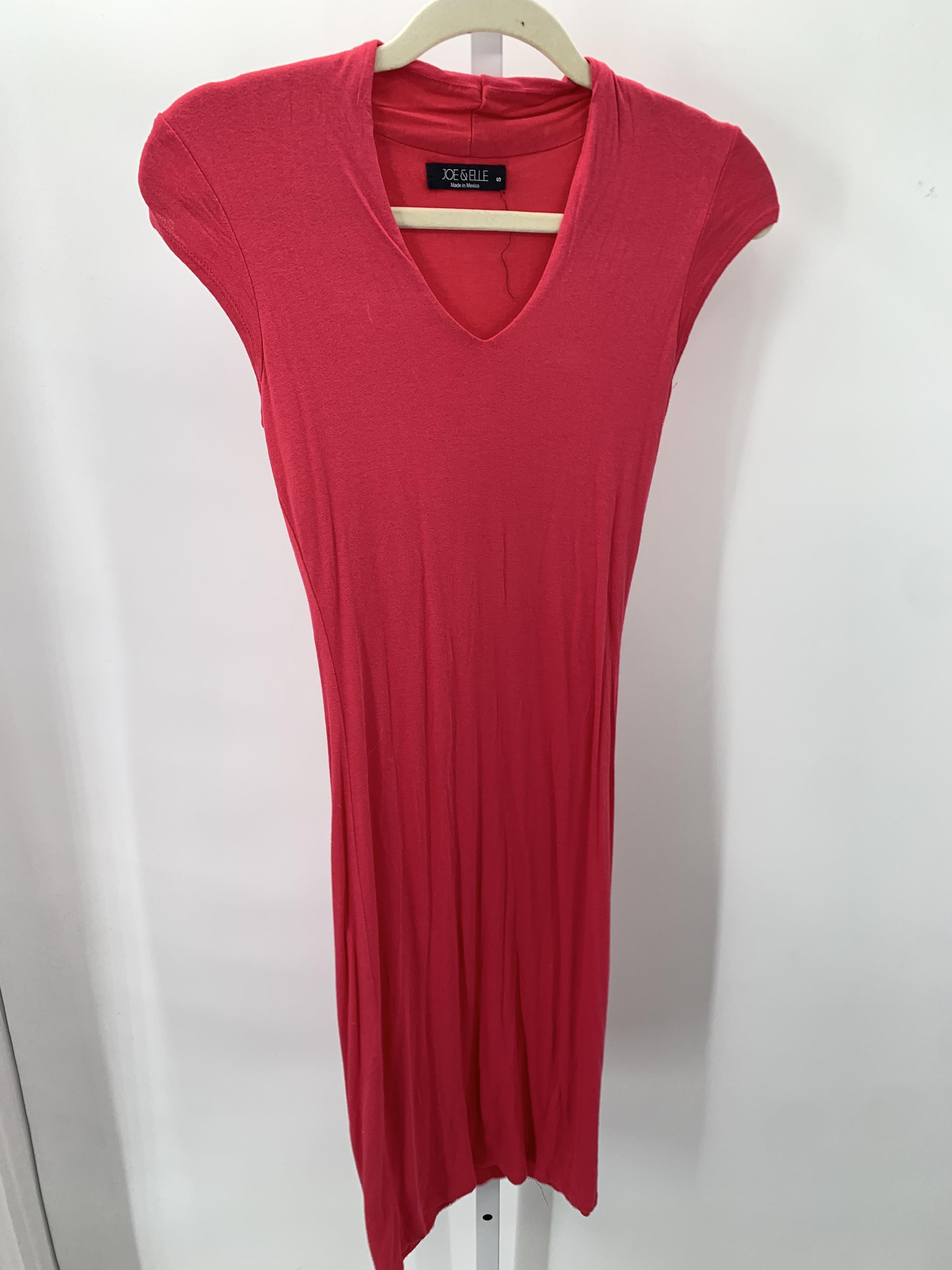 Size Small Juniors Short Sleeve Dress