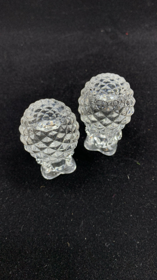 2 SM GLASS PINEAPPLE TAPER HOLDERS.