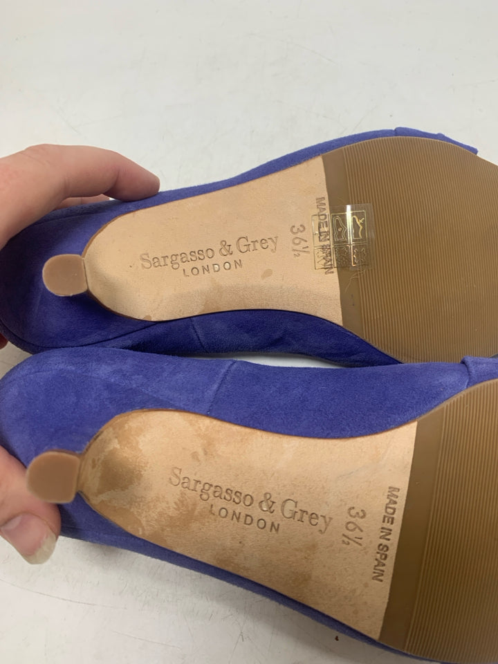 Sargasso & Grey Suede Low Heels