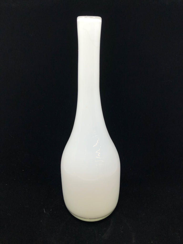 WHITE GLASS VASE SET OF 3.