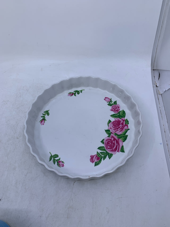 WHITE QUICHE DISH W/ PINK ROSES.