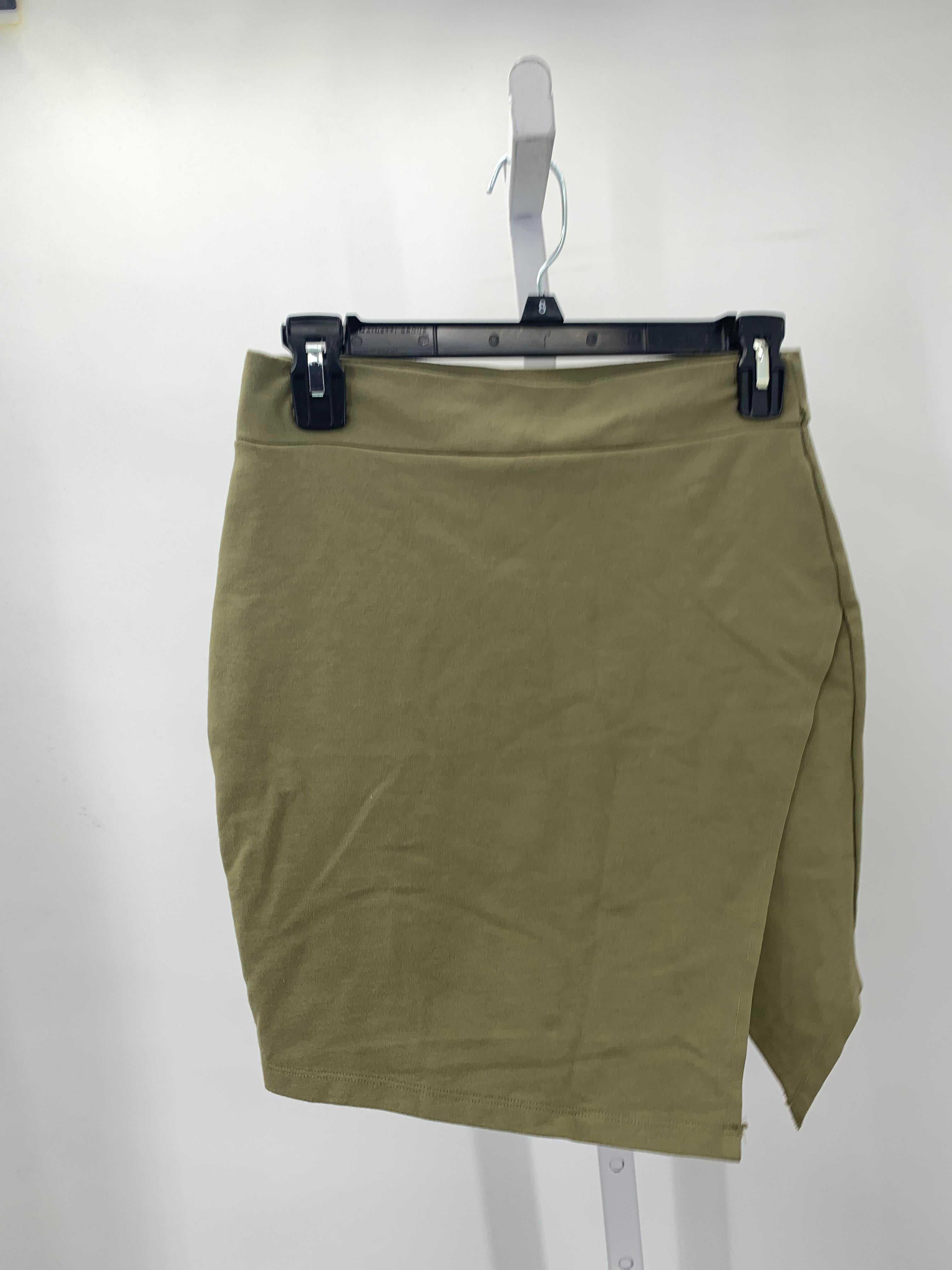 Forever 21 Size Medium Juniors Skirt