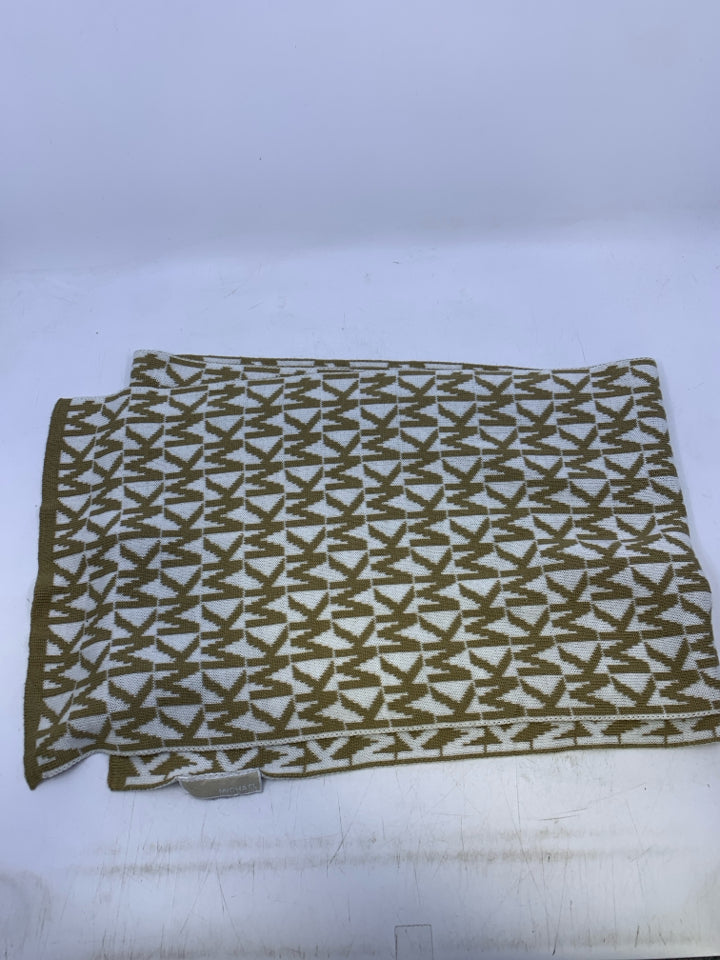 Ladies Scarf