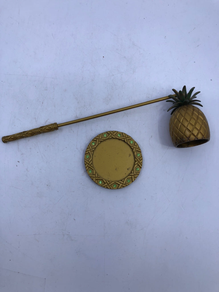 2 PC PINEAPPLE SHAPED CANDLE SNUFFER W/ REST PLATE PARTYLITE METAL.