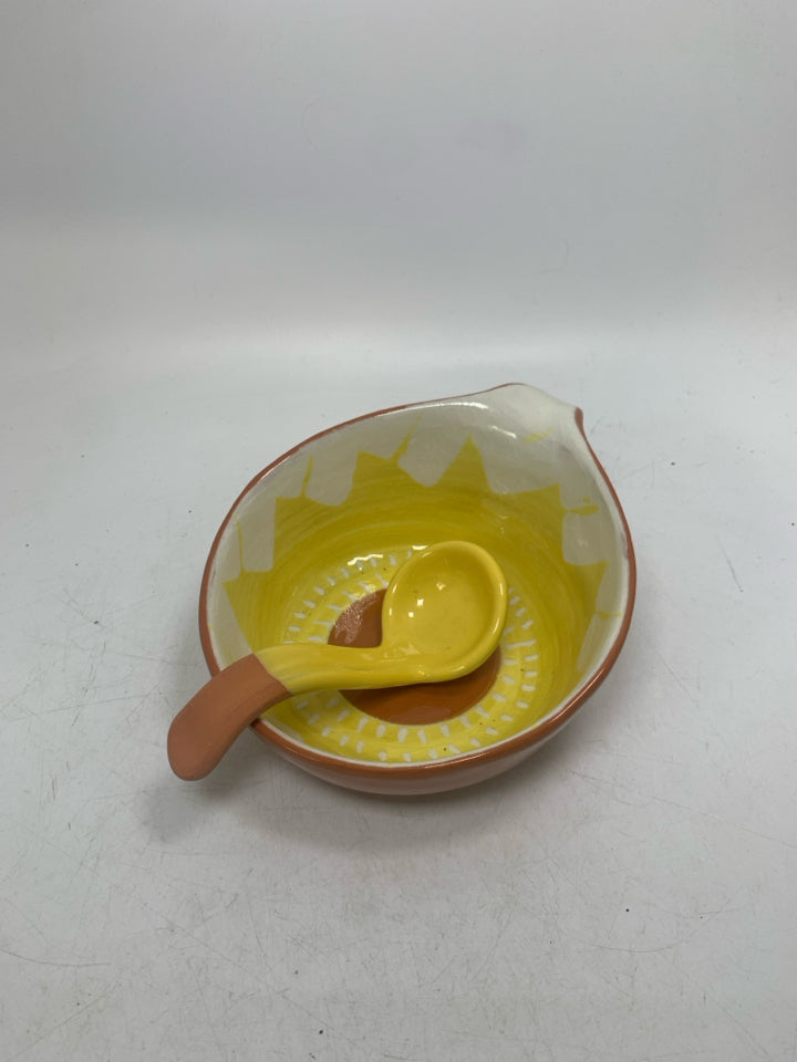 2 PC SANTA CRUZ SUNFLOWER BOWL W/ SPOON *CRAZING DAMAGE.