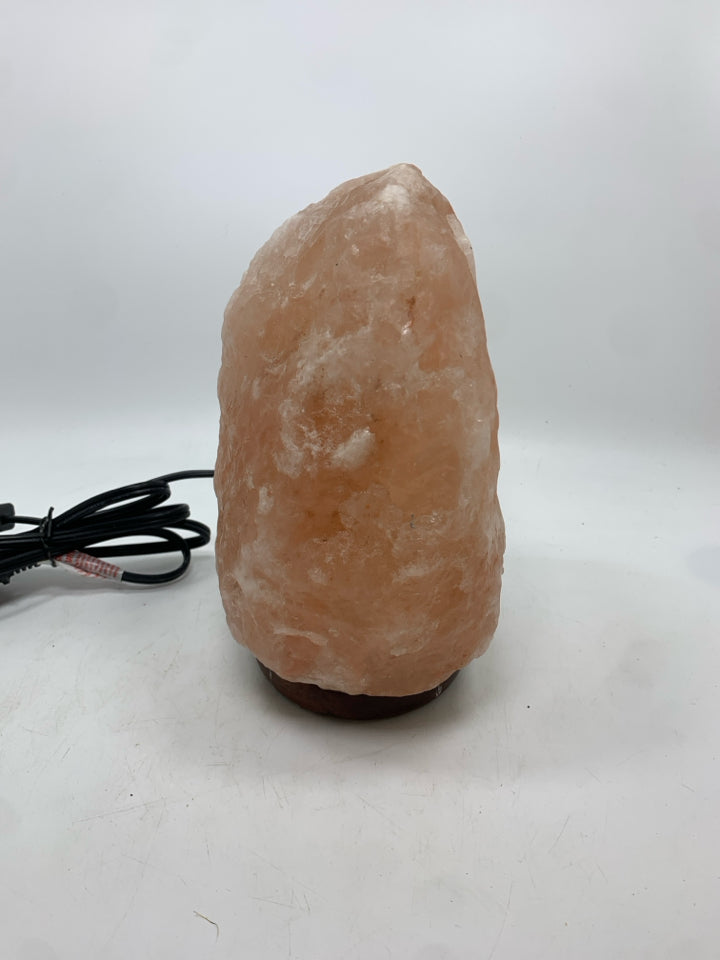 PINK SALT ROCK LAMP.