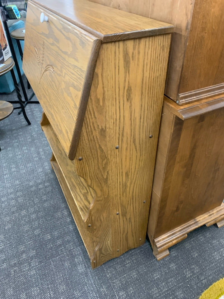 VTG SECRETARY DESK W 2 SHELVES AND WHEAT PATTERN.