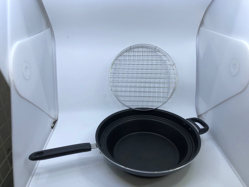 NONSTICK 13" SAUTE PAN W/STEAMER BASKET.