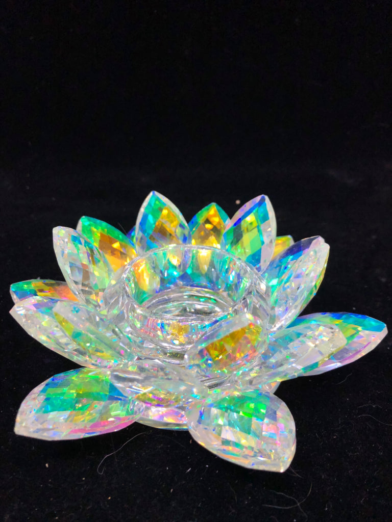 IRIDESCENT FLOWER GLASS CANDLE HOLDER.