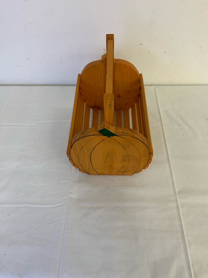 WOODEN PUMPKIN SHAPE BASKET.