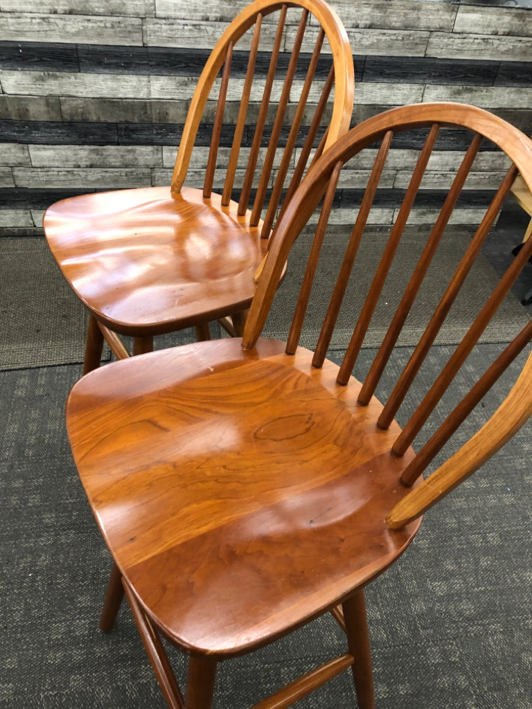 2 TALL WOOD SWIVEL BAR STOOLS.