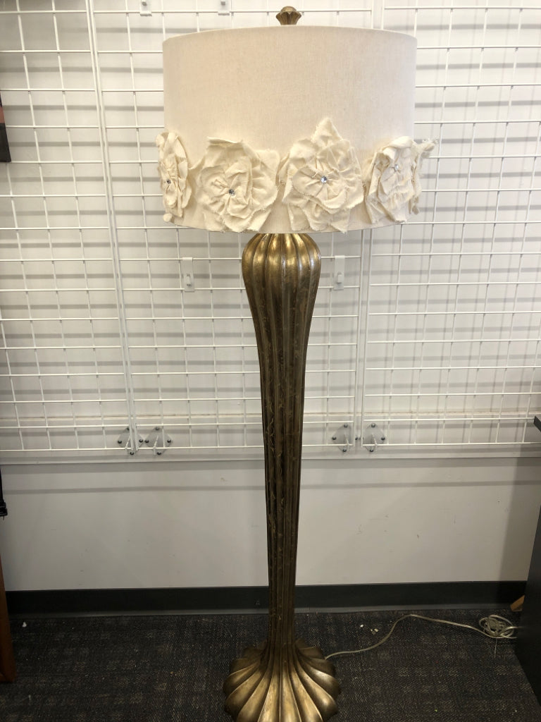 GOLD BASE FLOOR LAMP W WHITE RUFFLED SHADE.