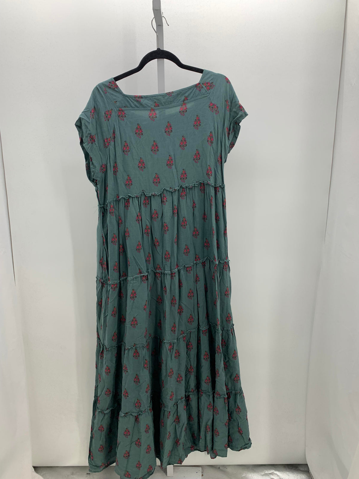 Natural Life Size Large Misses Short Sleeve Dress