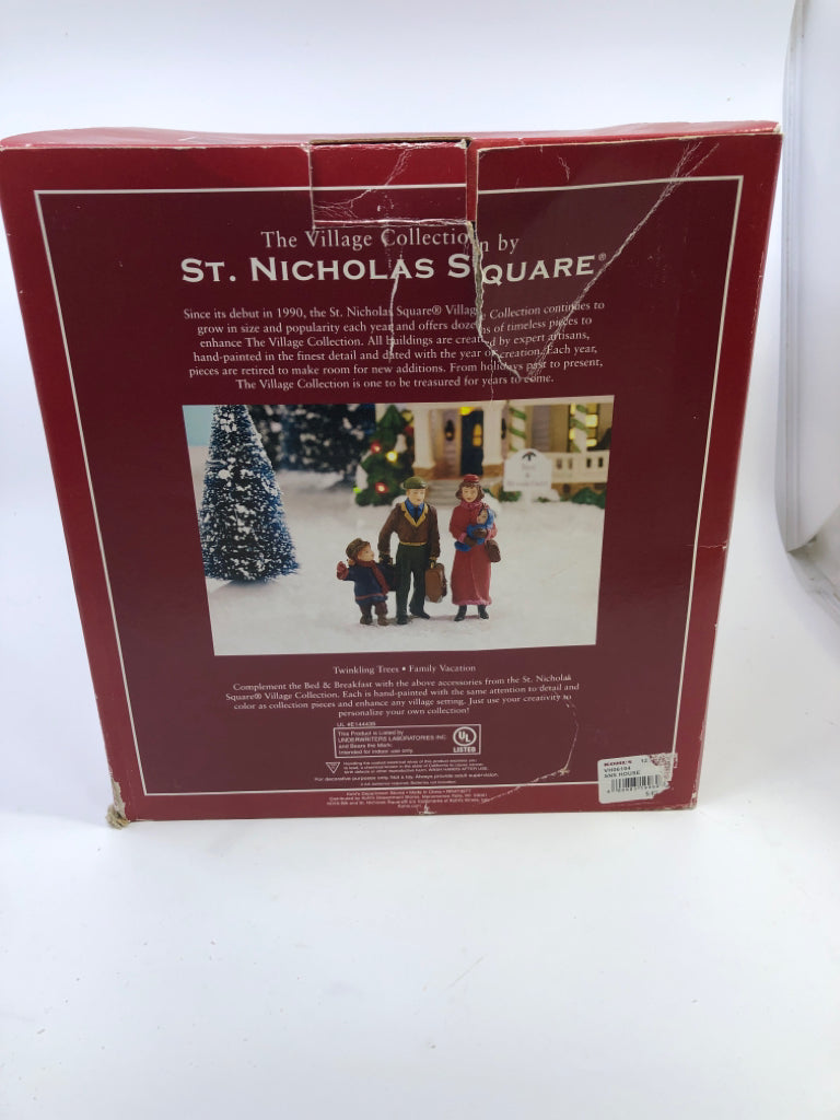 ST NICHOLAS SQUARE BED & BREAKFAST CHRISTMAS VILLAGE.