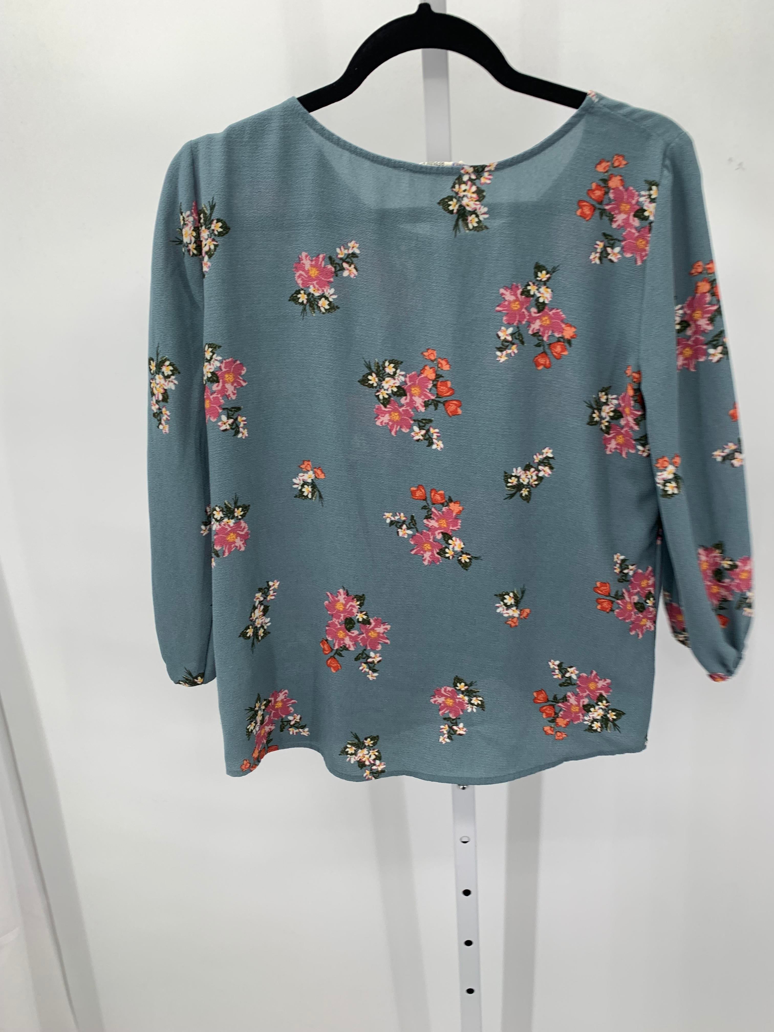 Pink Republic Size Medium Juniors 3/4 Sleeve Shirt