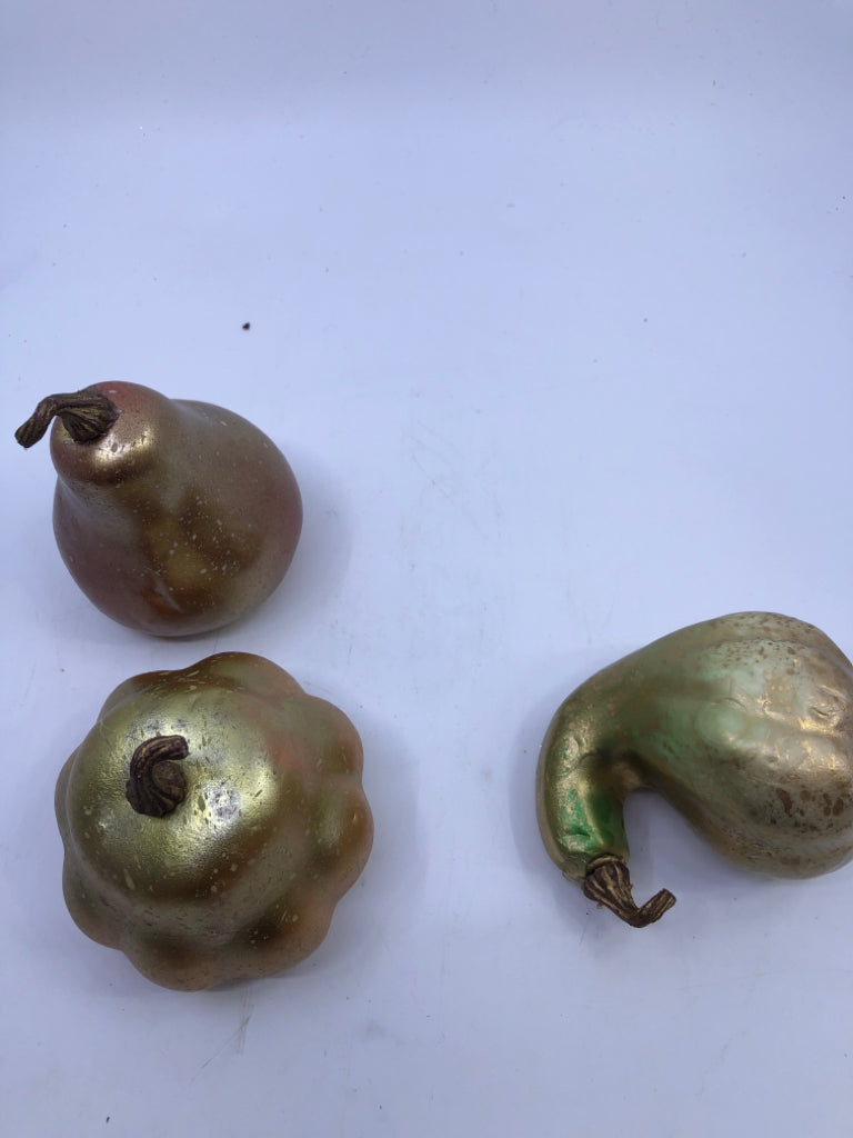 3 GOLD PUMPKINS/GOURDS.