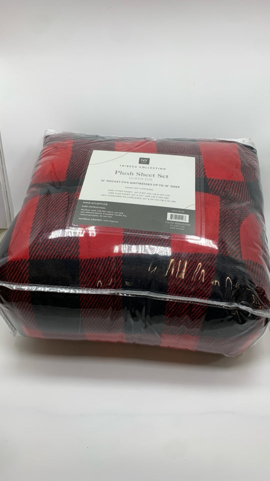 NIP RED PLAID QUEEN SET.